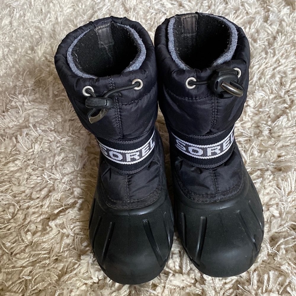 Sorel winter boots for kids , size 12.